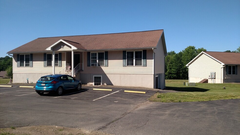 251 Stanet Rd, Moscow, PA à vendre - Photo de l’immeuble – Image 2 sur 5
