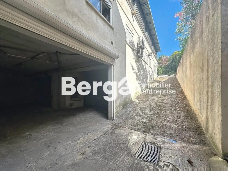 Industriel/Logistique dans Mougins à louer - Photo de l’immeuble – Image 3 sur 3