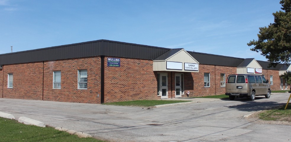 1025 Hargrieve Rd, London, ON à louer - Photo principale – Image 1 sur 1