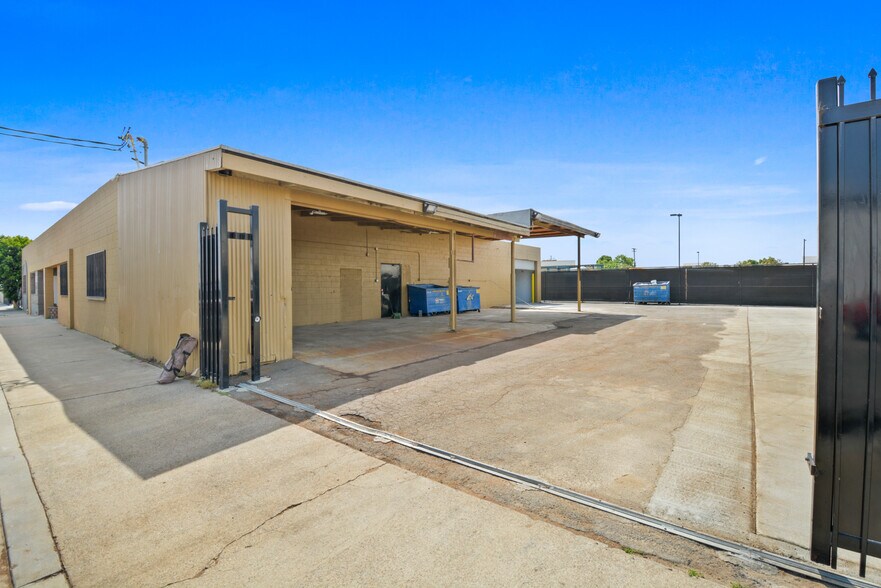 920-922 E Arlee Pl, Anaheim, CA à vendre - Photo de l’immeuble – Image 3 sur 34