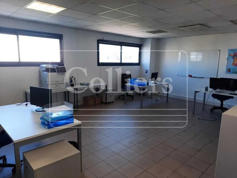 Bureau dans Marseille à louer - Photo de l’immeuble – Image 2 sur 7