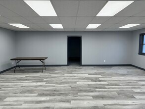 410 Elgin Ave, Forest Park, IL à louer Photo intérieure– Image 1 sur 5