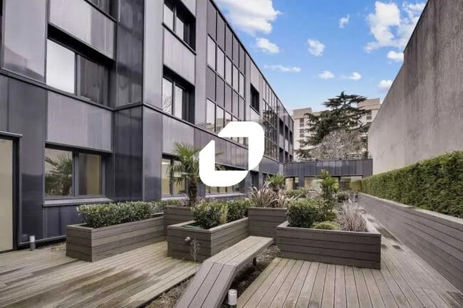 Plus de détails pour Bureau à louer