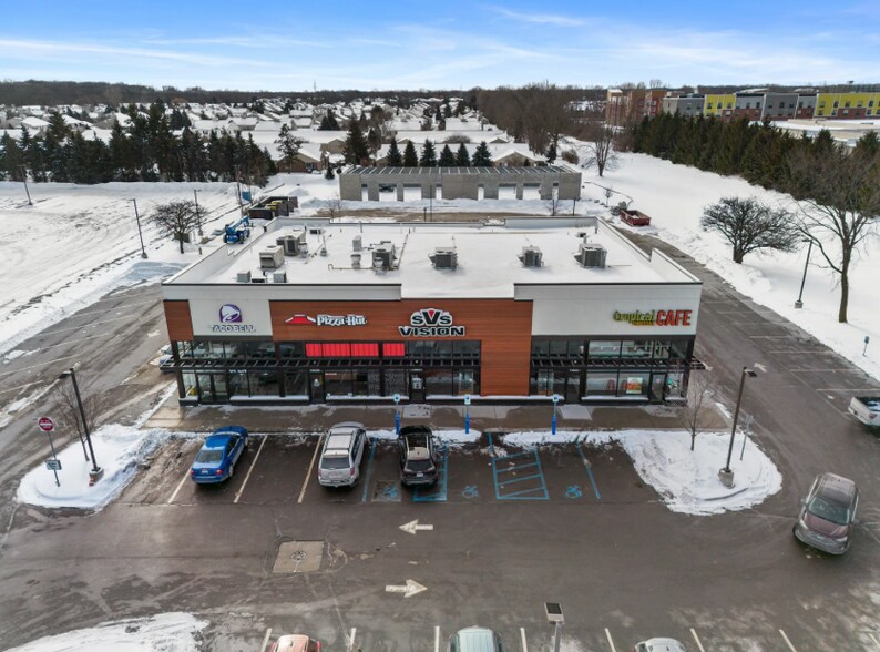 15660-15690 Hall Rd, Clinton Township, MI à louer - Photo de l’immeuble – Image 2 sur 4