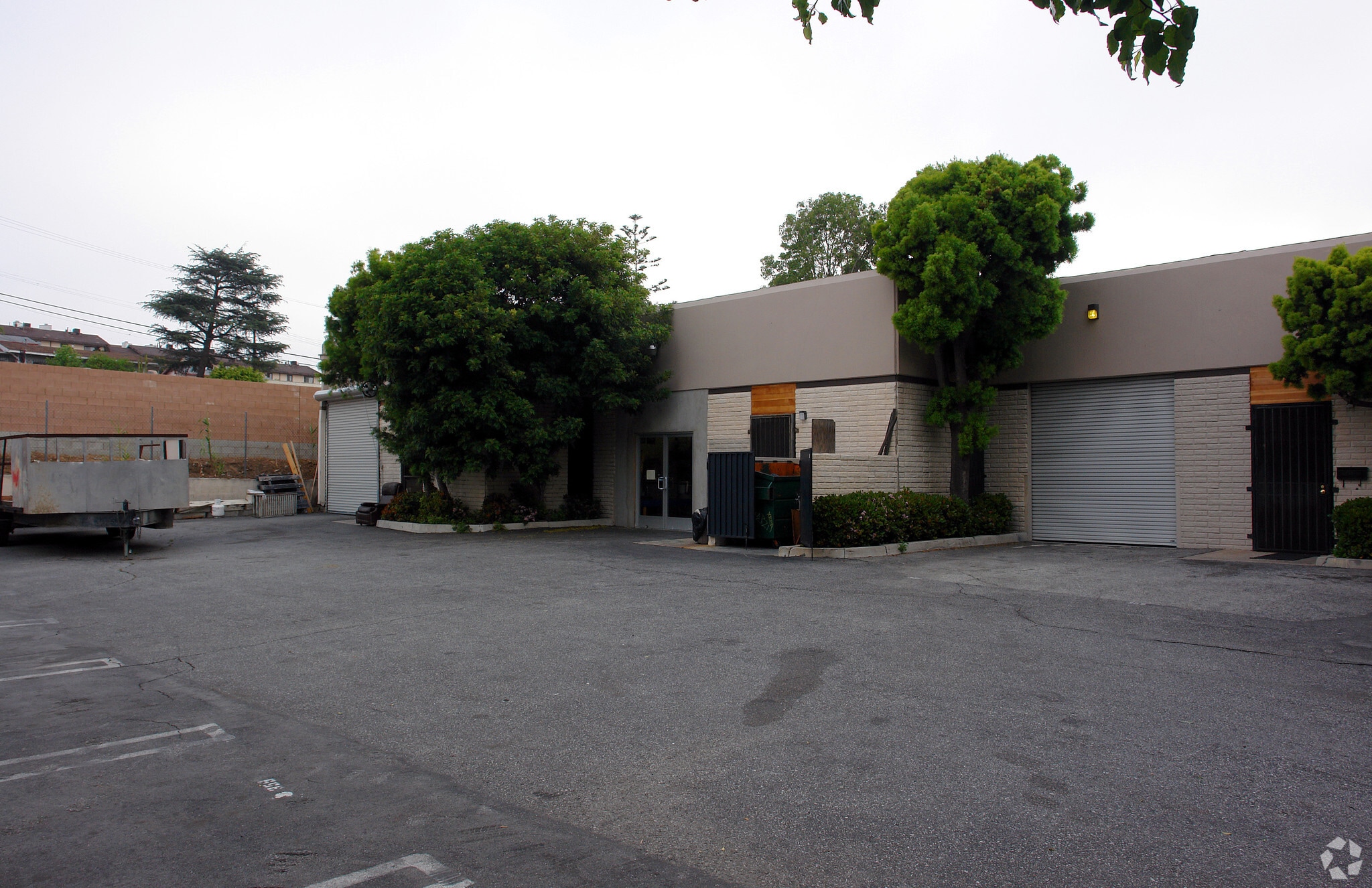 355-367 E Beach Ave, Inglewood, CA à louer Photo principale– Image 1 sur 10