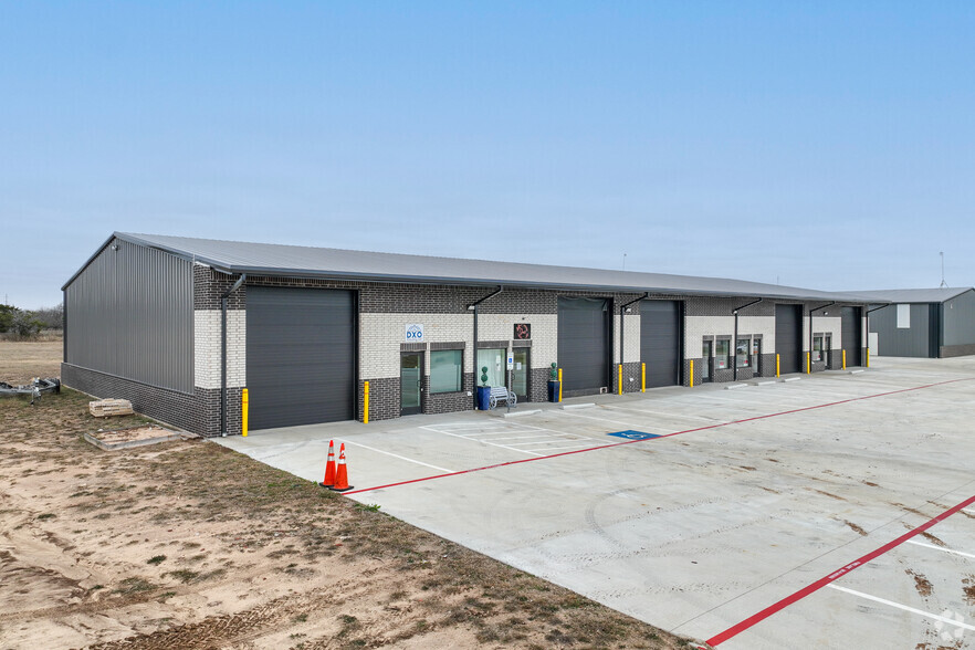 6141 Contrary Creek Rd, Granbury, TX à louer - Photo de l’immeuble – Image 2 sur 6