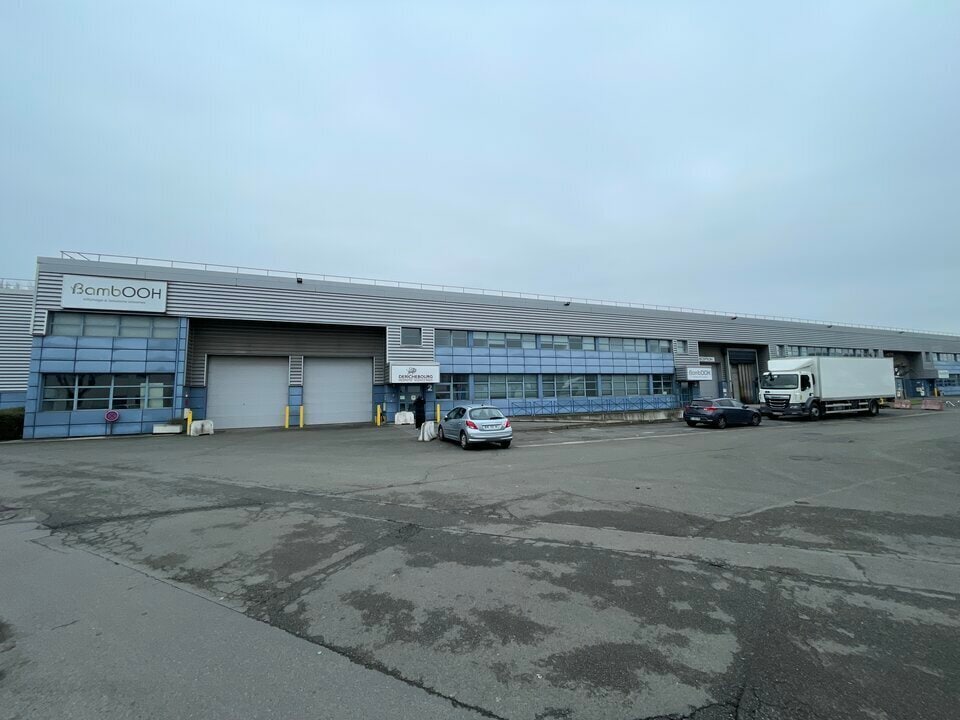 Local d’activités dans La Courneuve à louer Photo de l’immeuble– Image 1 sur 12