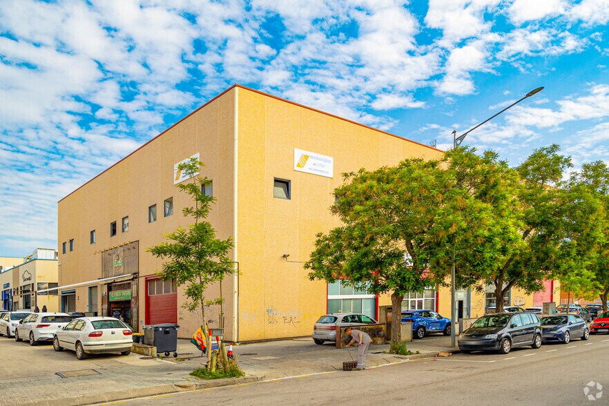Industriel/Logistique dans Mataró, Barcelona à vendre - Photo de l’immeuble – Image 2 sur 2