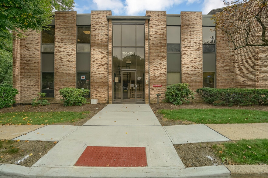 55 Old Turnpike Rd, Nanuet, NY à vendre - Photo de l’immeuble – Image 1 sur 2