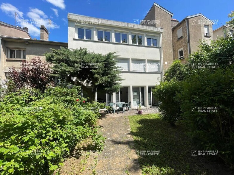 Bureau dans Villers-lès-Nancy à vendre - Photo de l’immeuble – Image 1 sur 14