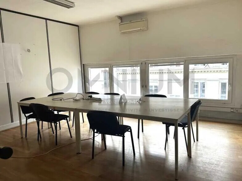 Bureau dans Lyon à louer - Photo de l’immeuble – Image 3 sur 8