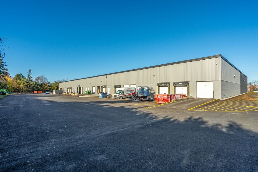 2660-2678 Lancaster Rd, Ottawa, ON à vendre - Photo de l’immeuble – Image 3 sur 7