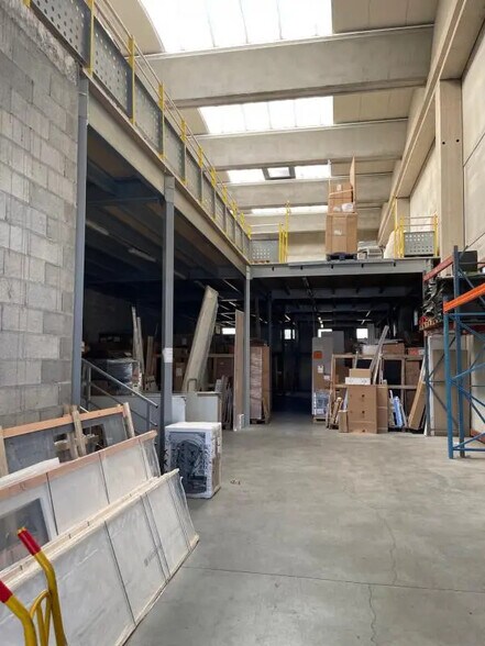 Industriel/Logistique dans Le Muy à louer - Photo de l’immeuble – Image 1 sur 11