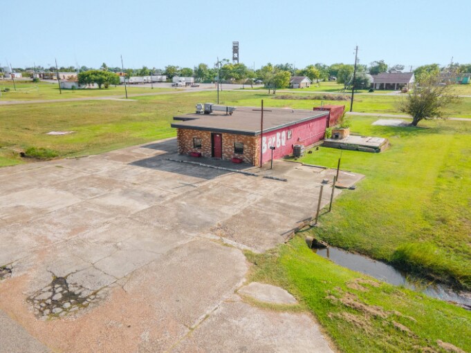 503 S Gulf Blvd, Freeport, TX à vendre - Photo de l’immeuble – Image 3 sur 13