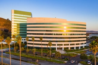 Plus de détails pour 2000 Sierra Point Pky, Brisbane, CA - Bureau, Local d'activités à louer