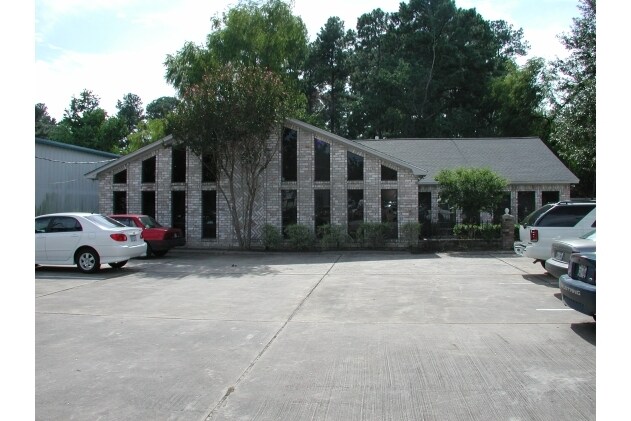 FOUR RENTALS / Six Lot Business Complex portefeuille de 4 biens à vendre sur LoopNet.fr - Photo de l’immeuble – Image 1 sur 44
