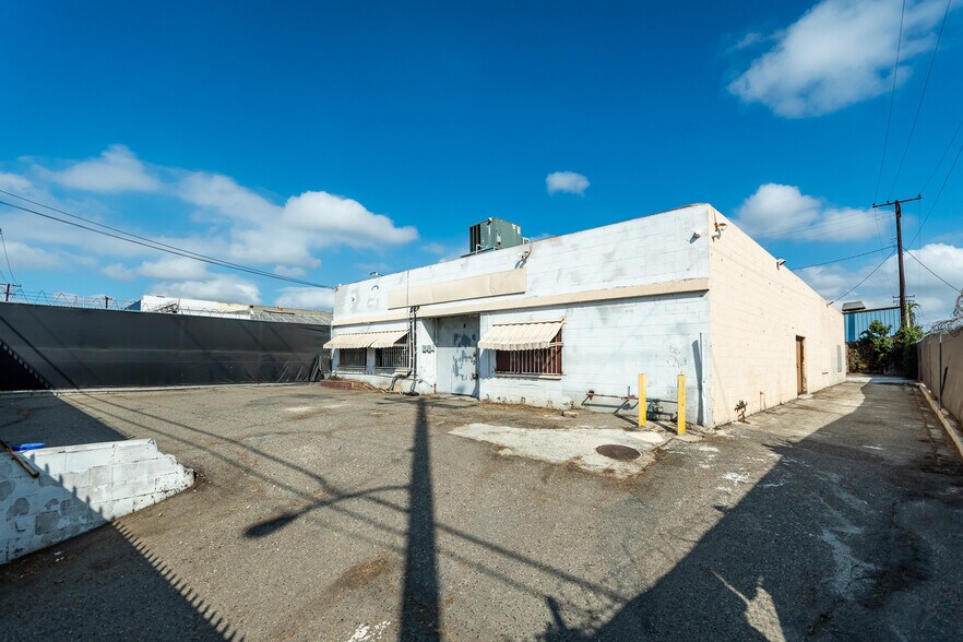 515 E Rosecrans Ave, Gardena, CA à vendre - Photo de l’immeuble – Image 3 sur 15