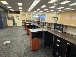 1800 Arden Way, Sacramento, CA à louer Photo intérieure– Image 2 sur 11