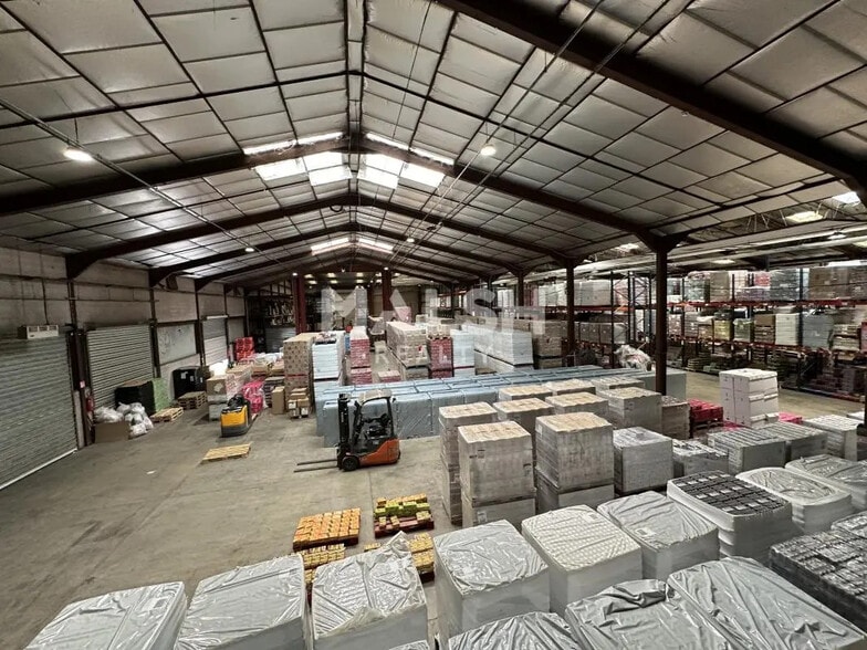 Bureau dans Châteauvilain à louer - Photo intérieure – Image 2 sur 22