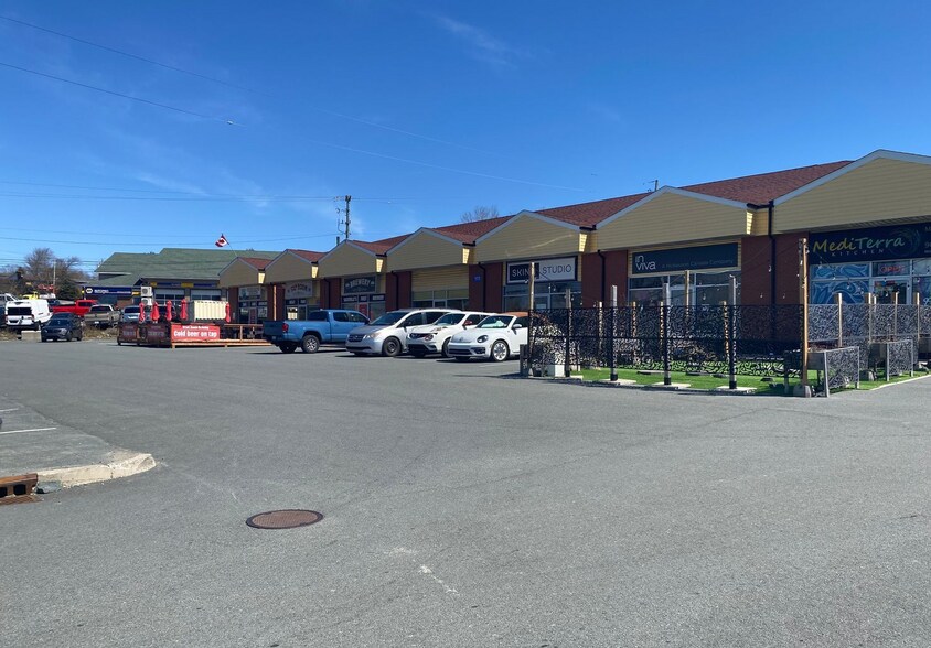 111 Cobequid Rd, Halifax, NS à louer - Photo de l’immeuble – Image 2 sur 2