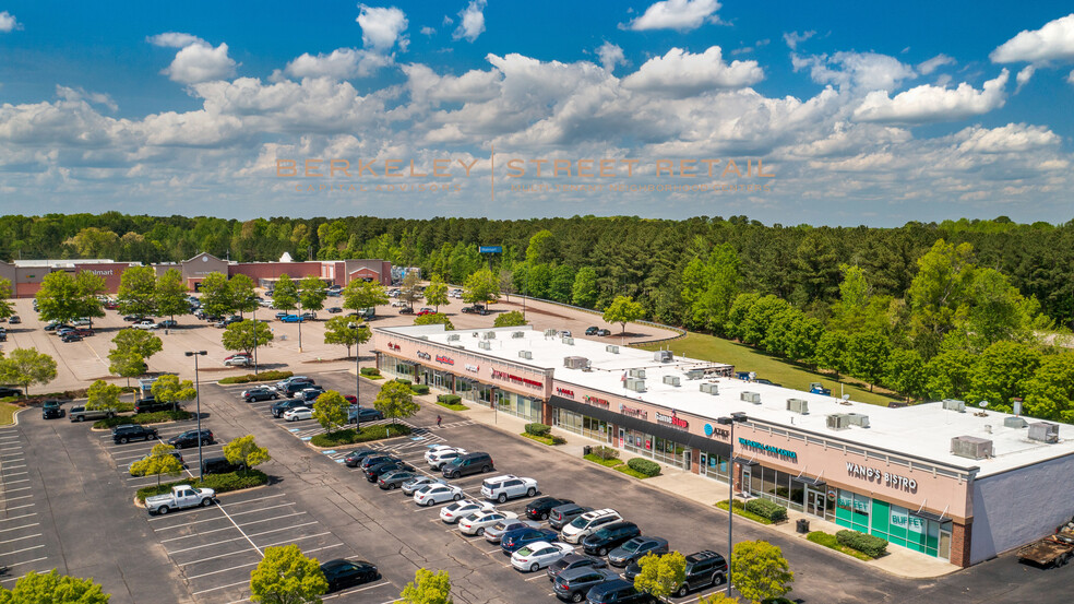 844-877 E Gannon Ave, Zebulon, NC à louer - Photo de l’immeuble – Image 1 sur 8