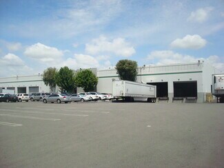 Plus de détails pour 15160-15304 Spring Ave, Santa Fe Springs, CA - Industriel/Logistique à louer