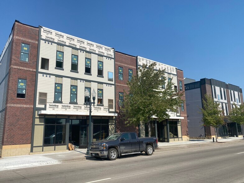 410 S Minnesota Ave, Saint Peter, MN à vendre - Photo de l’immeuble – Image 2 sur 6