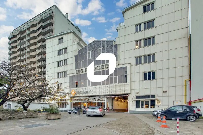 Local commercial dans Vanves à louer - Photo de l’immeuble – Image 1 sur 12