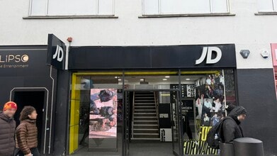 213-219 Camden High St, Londres à louer Photo de l’immeuble– Image 1 sur 11