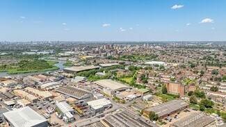 Plus de détails pour 3-5 Thames Rd, Barking - Industriel/Logistique à louer