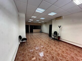 Plus de détails pour Local commercial à louer