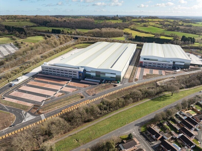 Birmingham Rd, Redditch à louer - Photo de l’immeuble – Image 2 sur 9