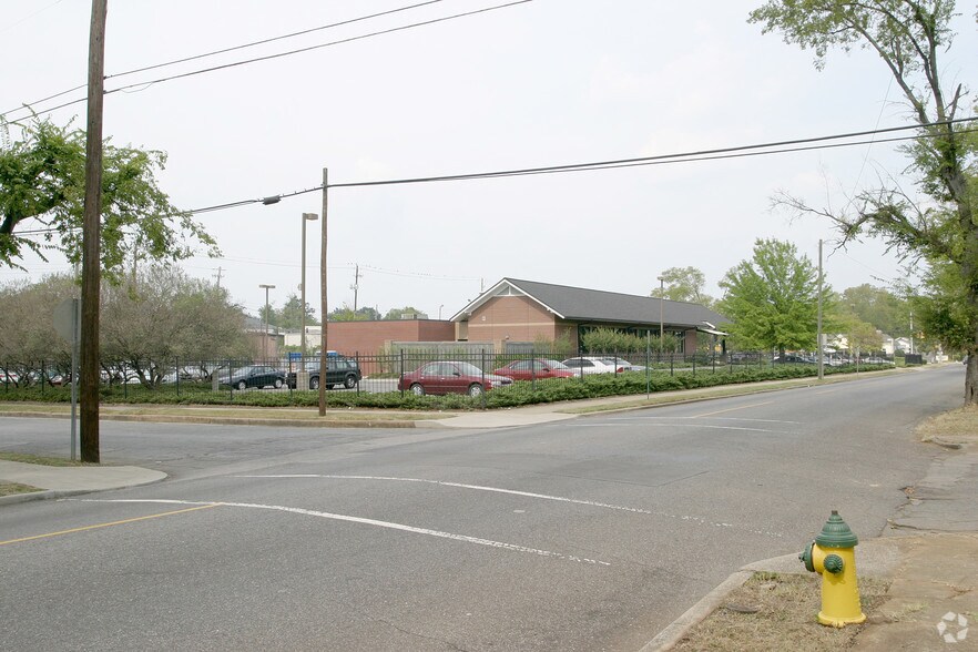 633 Lomb Ave SW, Birmingham, AL à louer - Photo de l’immeuble – Image 3 sur 6