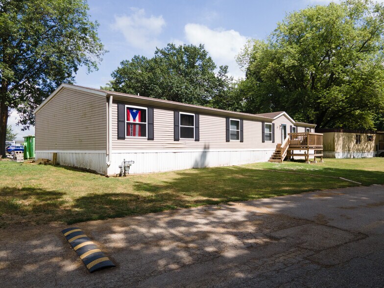 1100 W Locust St, Canton, IL à vendre - Photo de l’immeuble – Image 2 sur 11