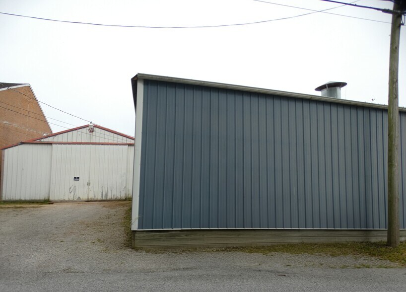 105 W Water St, Pinckneyville, IL à vendre - Photo de l’immeuble – Image 3 sur 35