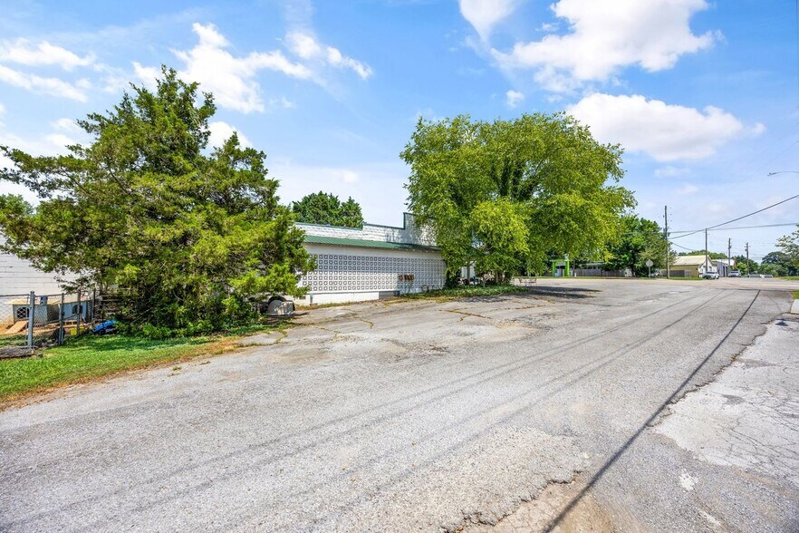 6710 Morganton Rd, Greenback, TN à vendre - Photo de l’immeuble – Image 2 sur 9