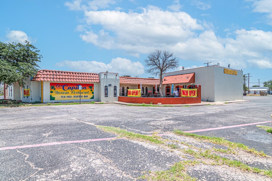 2411 W Wall St, Midland, TX à vendre - Photo de l’immeuble – Image 2 sur 14