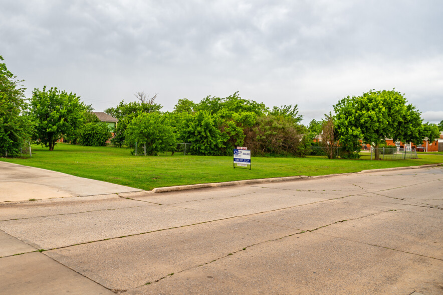 1910 SW A Ave, Lawton, OK à vendre - Photo principale – Image 1 sur 1