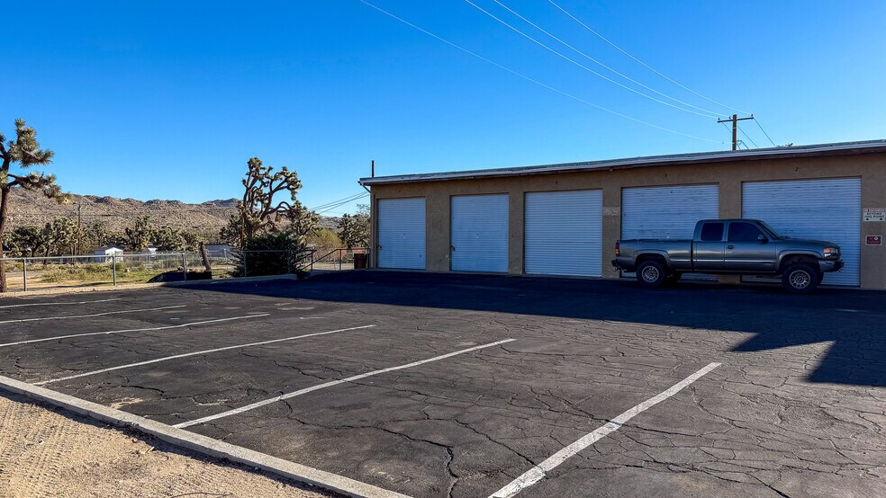 56528-56530 Twentynine Palms Hwy, Yucca Valley, CA à vendre - Photo de l’immeuble – Image 3 sur 20