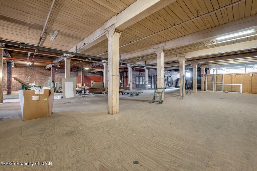 64 E Union St, Wilkes-Barre, PA à vendre - Photo de l’immeuble – Image 3 sur 11