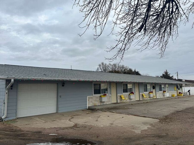 810 E US Hwy 275, Ewing, NE à vendre - Photo de l’immeuble – Image 2 sur 42