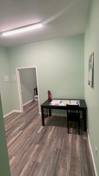 Plus de détails pour 14529 Archwood St, Van Nuys, CA - Bureau à louer