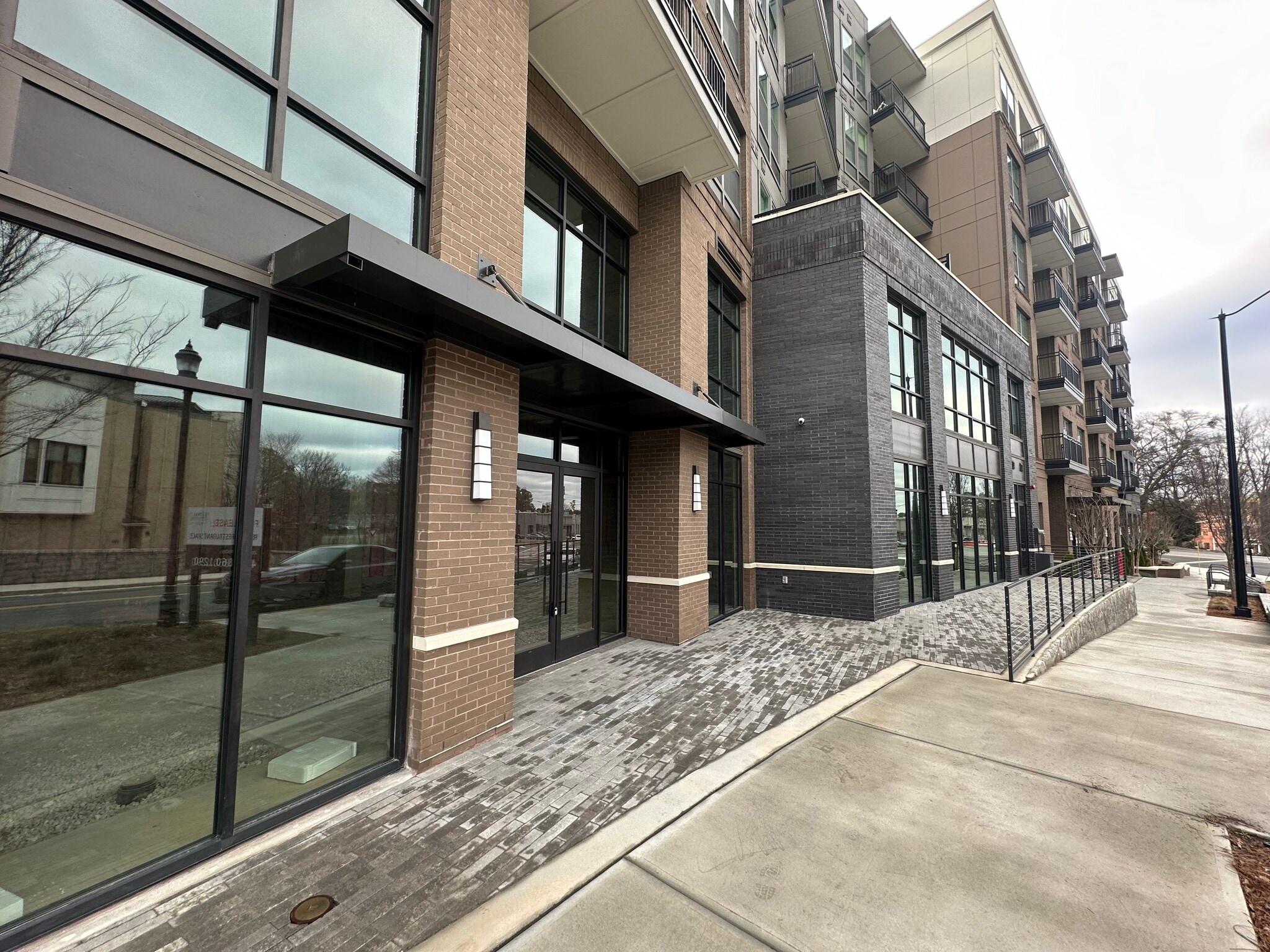 2175 American Way, Chamblee, GA à louer Photo de l’immeuble– Image 1 sur 2