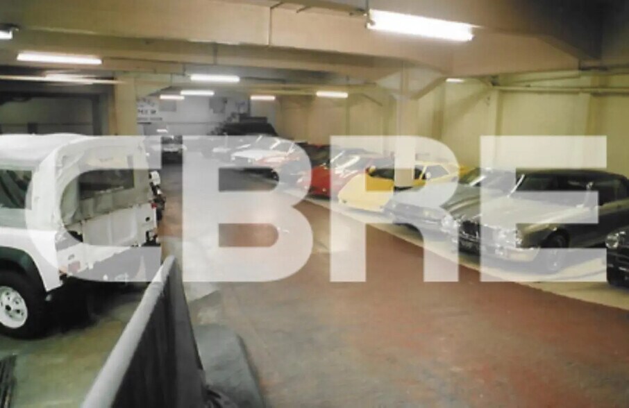 Local d’activités dans Nice à louer - Photo de l’immeuble – Image 1 sur 19