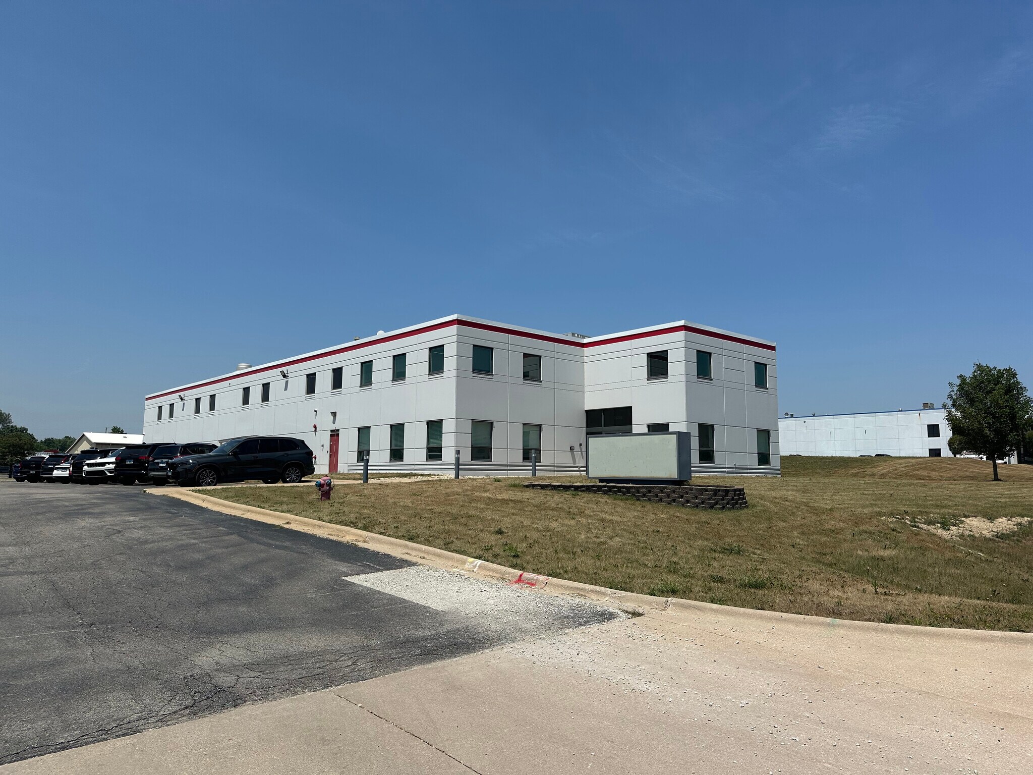 26200 S Whiting Way, Monee, IL à louer Photo principale– Image 1 sur 31