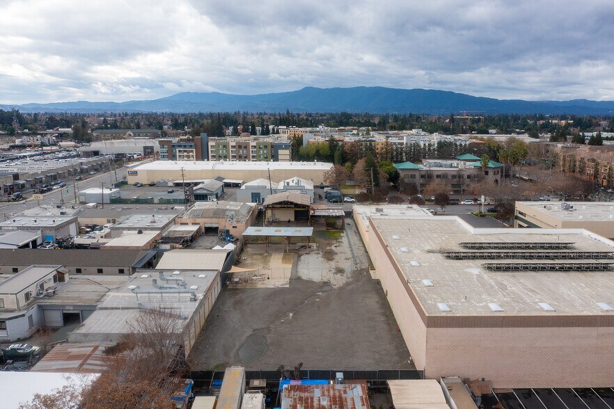 1131 Auzerais Ave, San Jose, CA à louer - Photo de l’immeuble – Image 1 sur 7