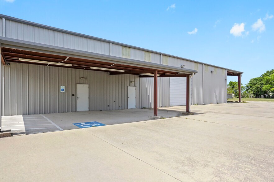 8904 Taub Rd, Houston, TX à louer - Photo de l’immeuble – Image 3 sur 5