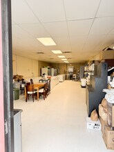 315 Woodvale Road West NW, Edmonton, AB à louer Photo de l’immeuble– Image 2 sur 3
