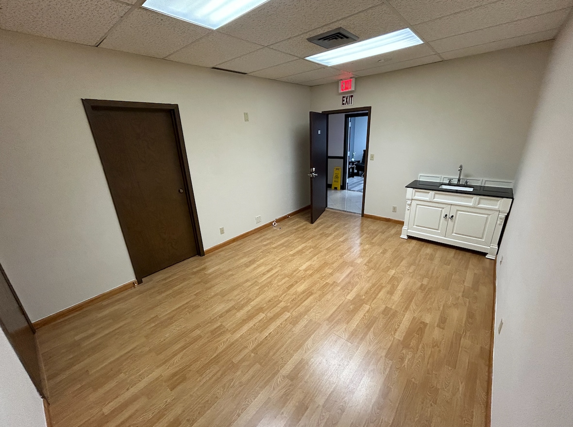 2500 E Hallandale Beach Blvd, Hallandale Beach, FL à louer Photo intérieure– Image 1 sur 2
