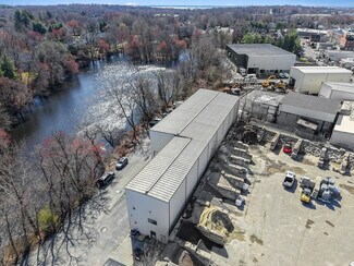 Plus de détails pour 55 Poplar St, Stamford, CT - Local d’activités à vendre